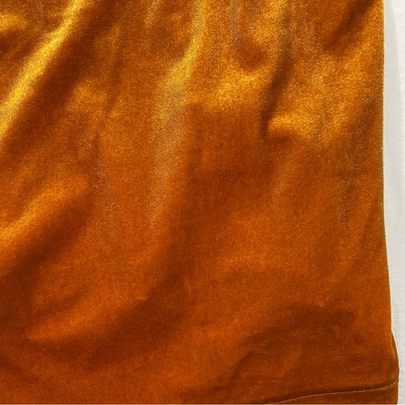 Old Navy Velvet Tank Top Mustard XS Woman’s Velvet Top NWOT - Picture 4 of 10
